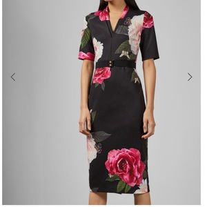 Ted Baker GILANNO
Magnificent bodycon dress Size 4